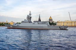 Обмен опытом: российский ракетный корвет «Сообразительный» показали военным Китая и Алжира