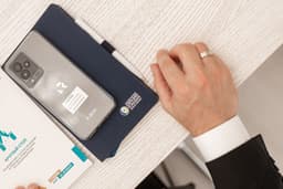 Не подслушать: бизнес-партнёры России за рубежом переходят на «Р-Фоны» 