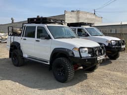 До зубов: автомобили УАЗ на фронте получили броню, РЭБ и мангалы