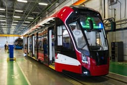 Умный «Львенок» встал на рельсы: в Санкт-Петербурге запустили трамвай с системой управления на базе ИИ