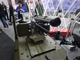 Гусеничная платформа «Богомол»: огневая поддержка с РПГ-30 и пулеметом НСВТ