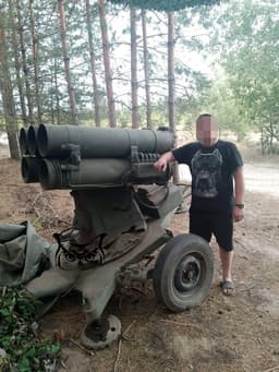 Российские военные скрестили «Ураган» с «Рогаткой»: кадры не имеющей аналогов РСЗО