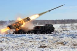 Научиться новому спустя полвека: бойцы ВС России сократили перезарядки РСЗО «Ураган» в два раза