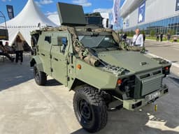 Станет сущим кошмаром для противника: ВС России получили бронеавтомобиль ЛСТС-1944 со станцией РЭБ