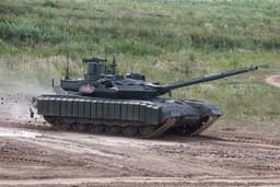 Панацеей от дронов не станет? Эффективность активной защиты «Арена-М» на Т-90М вызвала вопросы