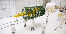 На Восточном заправляют перед пуском спутник «Кондор-ФКА» № 2 