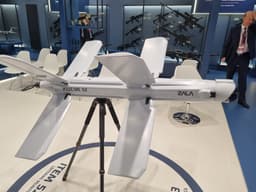 Кумулятивная струя русского «Ланцета» проткнула САУ «Богдана» и пролетела еще 20 метров