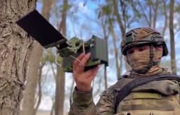 Российские военнослужащие «ослепляют» противника, подавляя его FPV-дроны ружьями «Гарпун» 