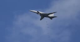 Носители ядерного оружия ракетоносцы-бомбардировщики Ту-22М3 появились над Черным морем