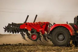 Войдёт на глубину до 40 см: представлен российский обновлённый чизельный плуг от SOLAR FIELDS 