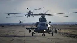 Назван новый способ защиты военных самолетов и вертолетов на аэродромах: спасительная тросовая сетка