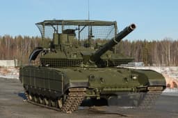 Эксперт призвал укрыть танки Т-90М «Прорыв» активной защитой «Арена-М»: спасет от снарядов M712 «Copperhead»