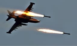 Уникальные кадры атаки штурмовика Су-25СМ в экстремальном режиме пикирования