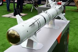 Новейшая ракета «Изделие-305» для Ка-52М и Ми-28НМ оказалась неуязвимой для РЭБ: случаев подавления пока не было