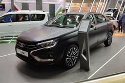 В Москве показали новую версию Lada Aura с матовым покрытием кузова