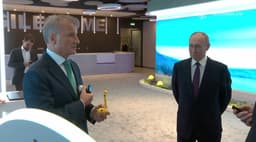 Сбер показал Путину электронный стетоскоп для дистанционной диагностики