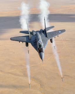 Появились уникальные кадры огня штурмовика Су-25СМ с кабрирования на фронте