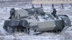 Новейший боевой робот «Каракал» грузоподъемностью 500 кг разработали в России