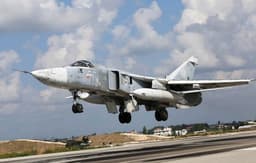 Названо главное преимущество Су-24 перед американским F-16: российский бомбардировщик не отличается по функционалу