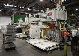 Российские сетевые магазины, кафе и рестораны перейдут на отечественные холодильники Polair