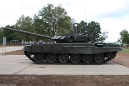 Грязи не боятся: раскрыты возможности новейшего Т-72Б3М с дизельным двигателем В-92С2Ф