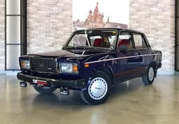 Уникальный экспортный ВАЗ-2107 с красным салоном продают в Адыгее