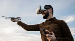 Уникальный симулятор боевых действий для операторов БПЛА создали в России