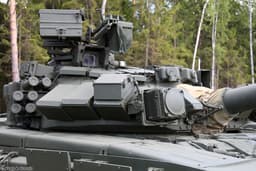 Detailed shots of the assembly of the turret and hull of the T-90M "Breakthrough" tank have appeared