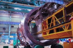 Специалисты «Атоммаша» завершили сварку верхнего полукорпуса реактора для АЭС «Эль-Дабаа»