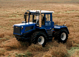 All-wheel drive and air-conditioned cab: Shoner T-150K tractor presented in Kazan
