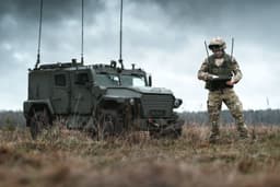 Маленький, да удаленький: новый комплекс управления артиллерией и миномётами «Планшет-А» передали в российские войска