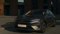 Полный неликвид?: новые лифтбеки «Москвич 6» 2023 года выпуска до сих пор распродают в России