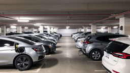 Минстрой вводит новые рекомендации по зарядным станциям для электромобилей в жилых комплексах