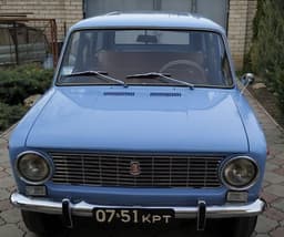 «Капсула времени»: в Симферополе продается редчайший ВАЗ-2102 1975 года выпуска в состоянии нового авто