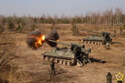 Советские «Гиацинт-С» и «Мста-Б» засветились на учениях артиллеристов в Белоруссии