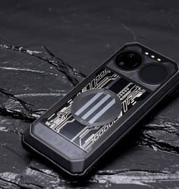 IIIF150 B2 Ultra Debuts: A Rugged, Cyberpunk-Style Phone with a 15000mAh Battery