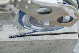 Испытана новая российская алмазная пила для демонтажа зданий - фото