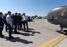 Взлётная масса — до 5 тонн, скорость — до 250 км/ч: главкому ВМФ показали тяжелый БПЛА «Альтаир»