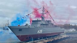 «Полярный» на воде: ВМФ России получили новый тральщик «Александрит»