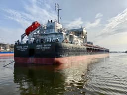 Построенный на Окской судоверфи сухогруз «Леонид Багров» вышел в первый рейс