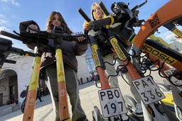 Удовольствие не по карману: штрафы за подростков на электросамокатах Whoosh и МТС Юрент взмыли до небес