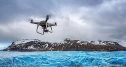 Российские ударные безэкипажные катера вооружат дронами-камикадзе «Скворец-ВМФ»