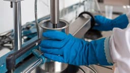 Новый завод по производству лакокрасочных материалов открылся в Чечне