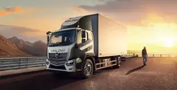 Конкурент КамАЗ К5 с большой грузоподъемностью: продажи грузовика «Валдай 18» стартовали в России