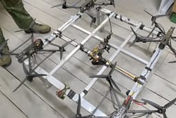 Российские бойцы применили уникальную «Воблу» из пяти ударных дронов