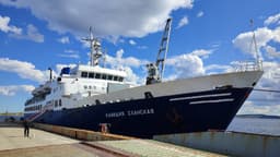 Вертолёты Ми-8 доставят пассажиров и грузы в Мурманской области во время ремонта теплохода «Клавдия Еланская»