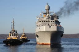 With a T-34 tank, BTR-4MV and SU-100 self-propelled gun on board: the "Ivan Gren" landing ship docked in Arkhangelsk