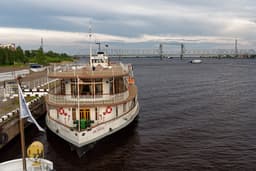 Legend: The oldest paddle steamer "N. V. Gogol" is preparing for its 114th navigation
