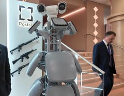 Обнаружит любые дроны за 3 секунды: новый комплекс защиты от БПЛА появился в России