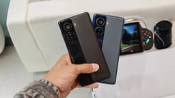 Российские смартфоны Fplus «Алькор» и «Мицар» подмосковной сборки показали на ЦИПР-2025